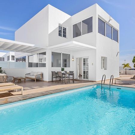 Villa Atlantica - Heated Pool In Playa Blanca ภายนอก รูปภาพ