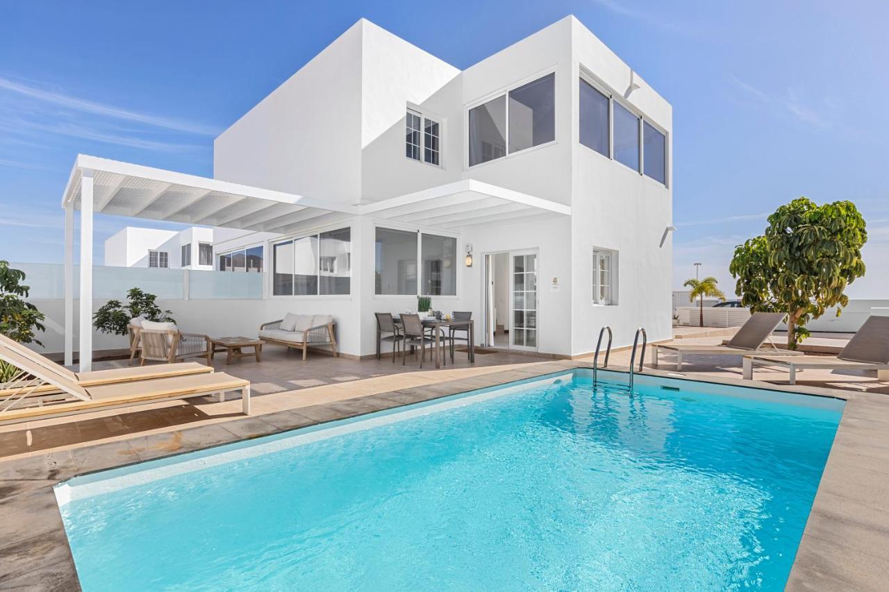Villa Atlantica - Heated Pool In Playa Blanca ภายนอก รูปภาพ