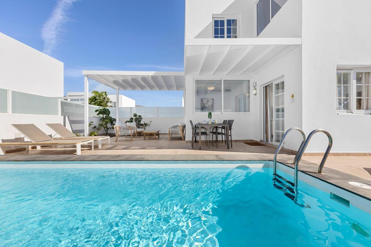 Villa Atlantica - Heated Pool In Playa Blanca ภายนอก รูปภาพ