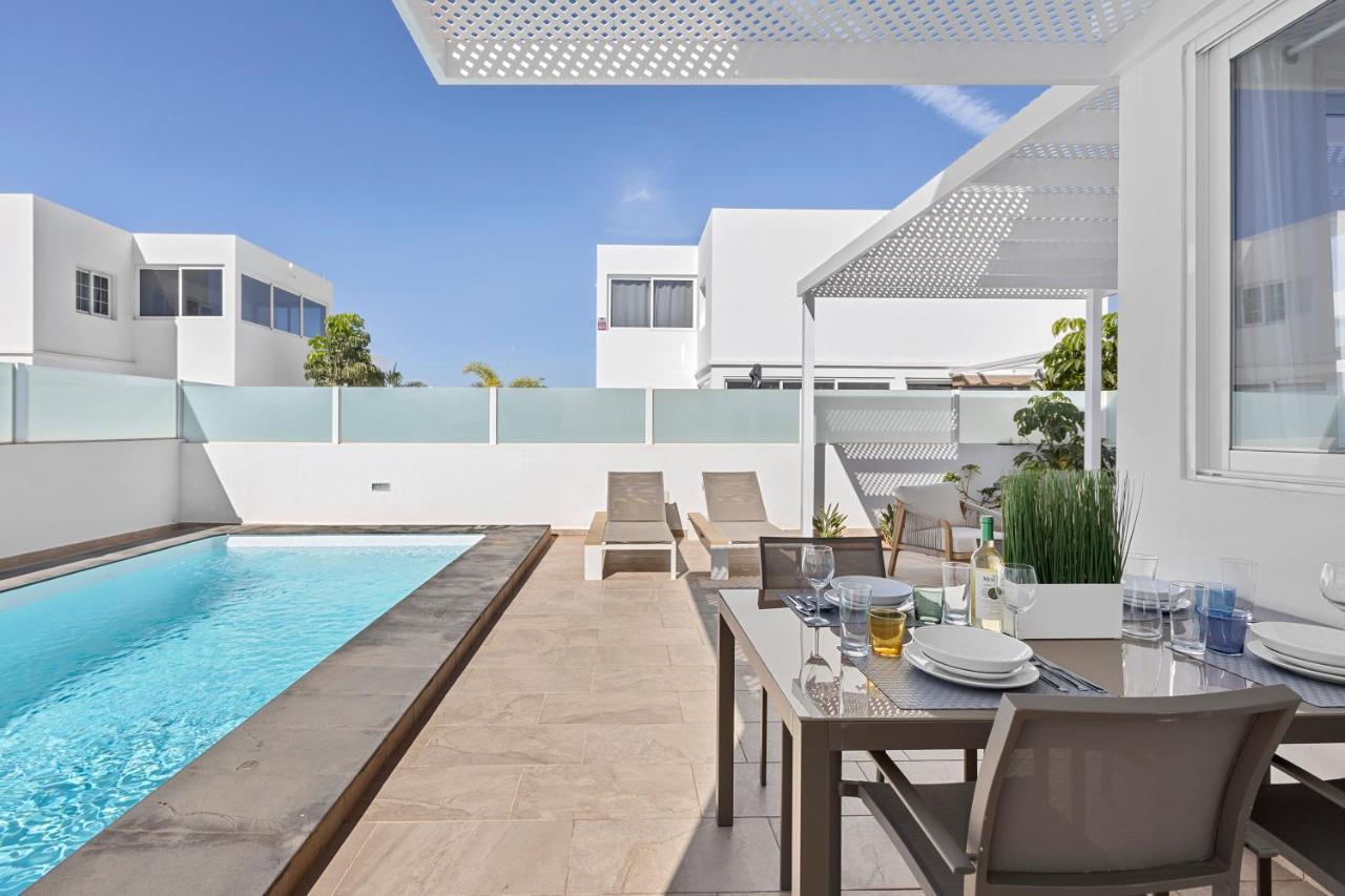 Villa Atlantica - Heated Pool In Playa Blanca ภายนอก รูปภาพ