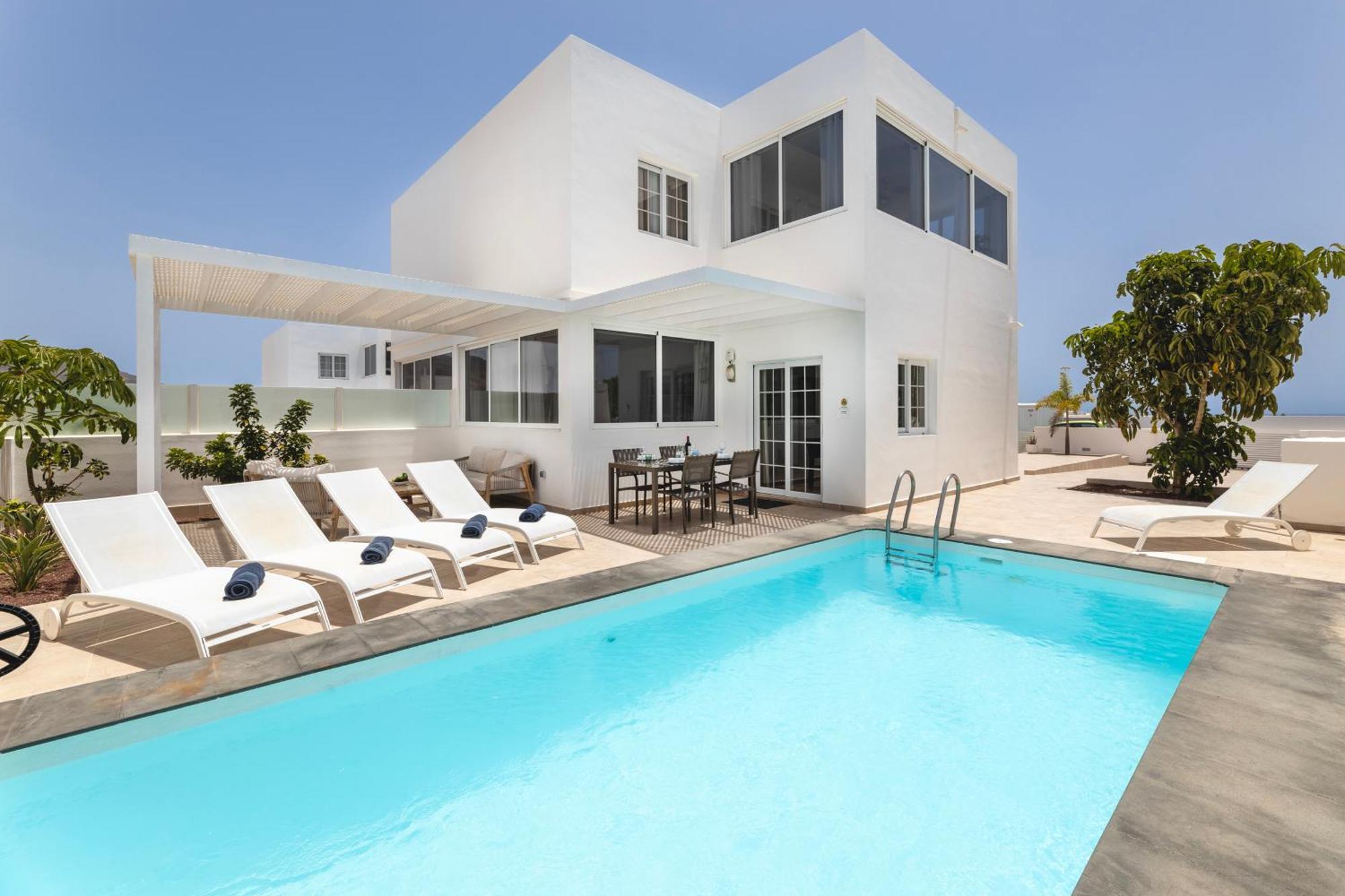 Villa Atlantica - Heated Pool In Playa Blanca ภายนอก รูปภาพ