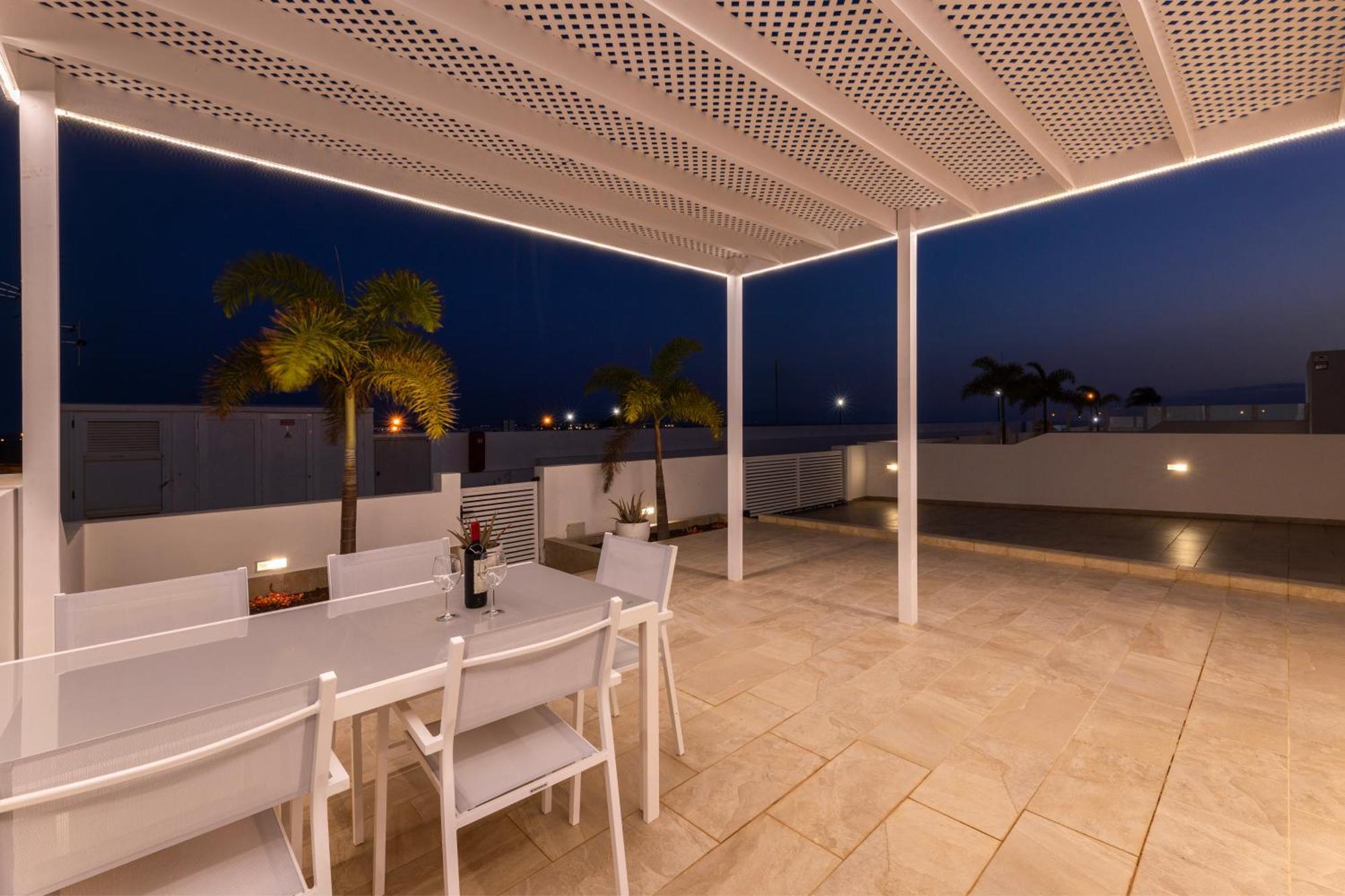 Villa Atlantica - Heated Pool In Playa Blanca ภายนอก รูปภาพ