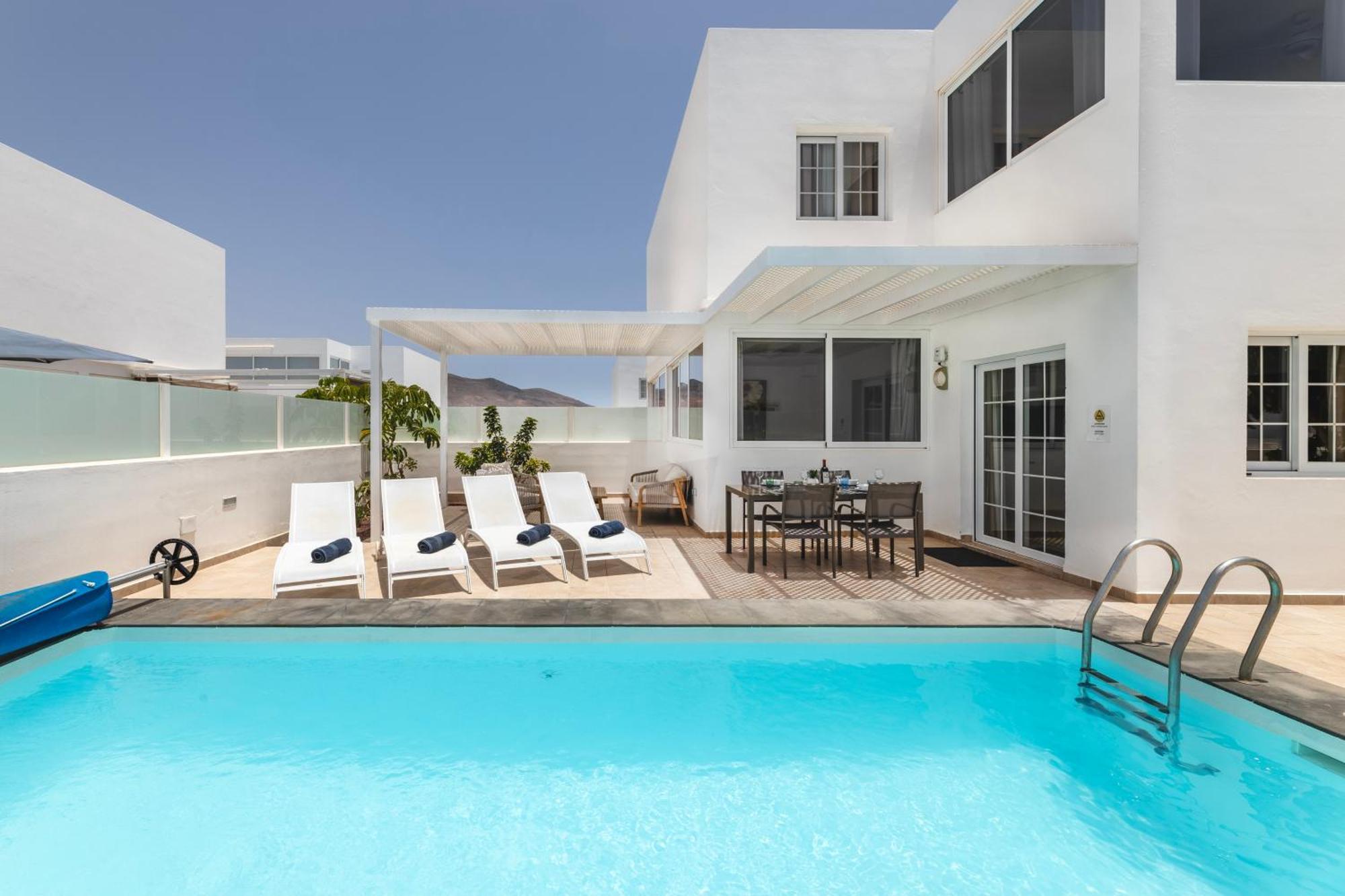 Villa Atlantica - Heated Pool In Playa Blanca ภายนอก รูปภาพ