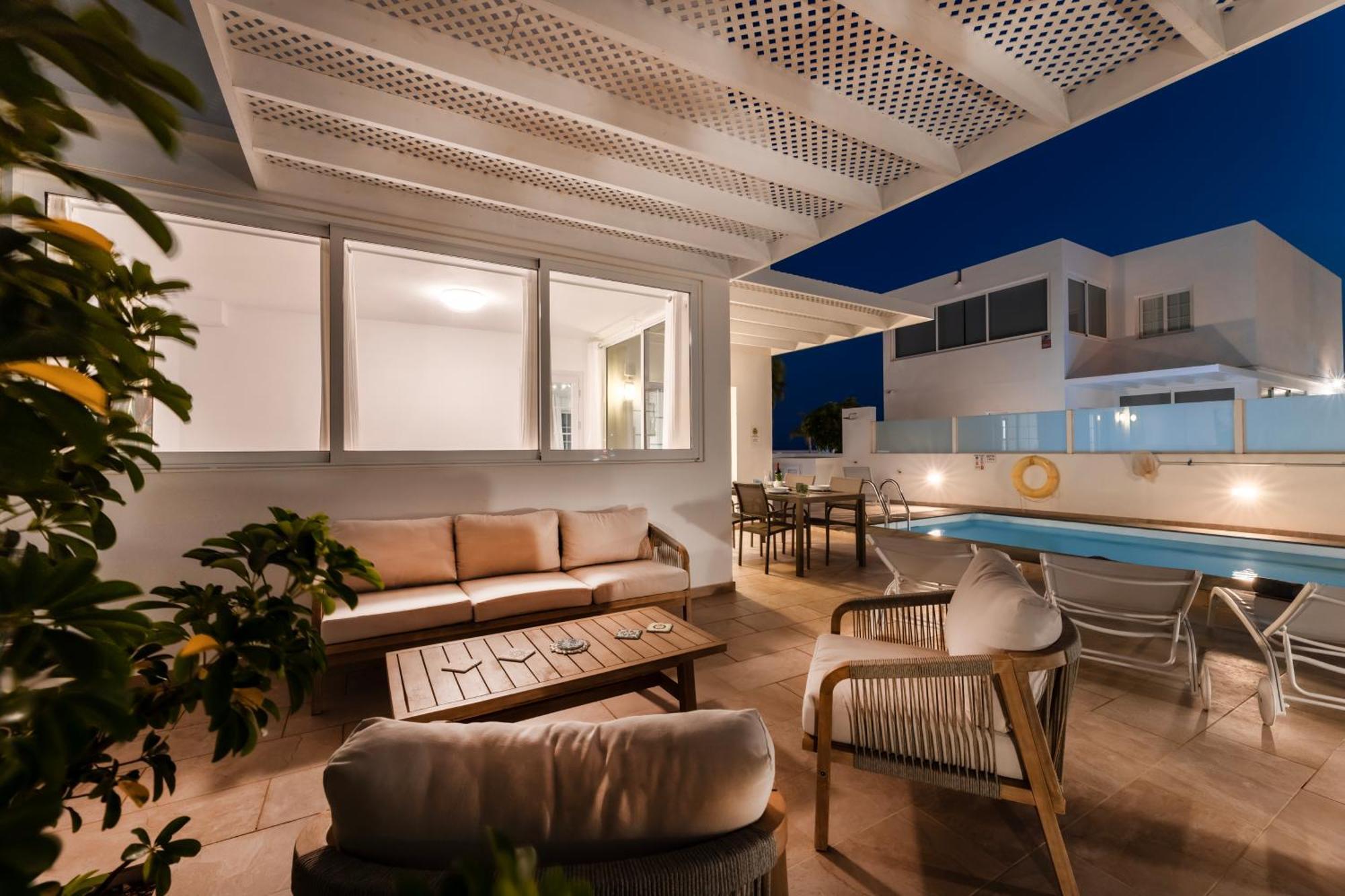 Villa Atlantica - Heated Pool In Playa Blanca ภายนอก รูปภาพ