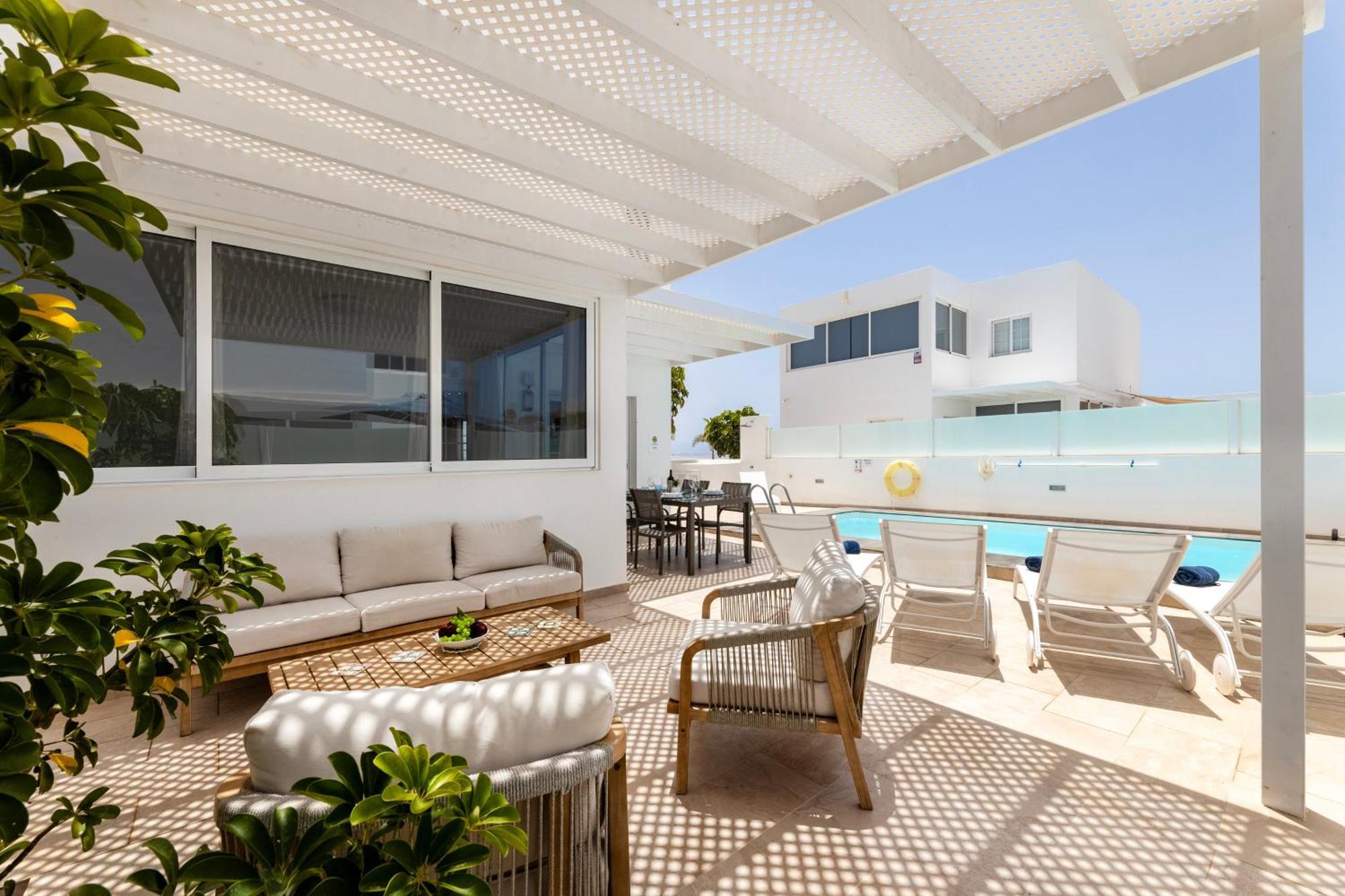 Villa Atlantica - Heated Pool In Playa Blanca ภายนอก รูปภาพ